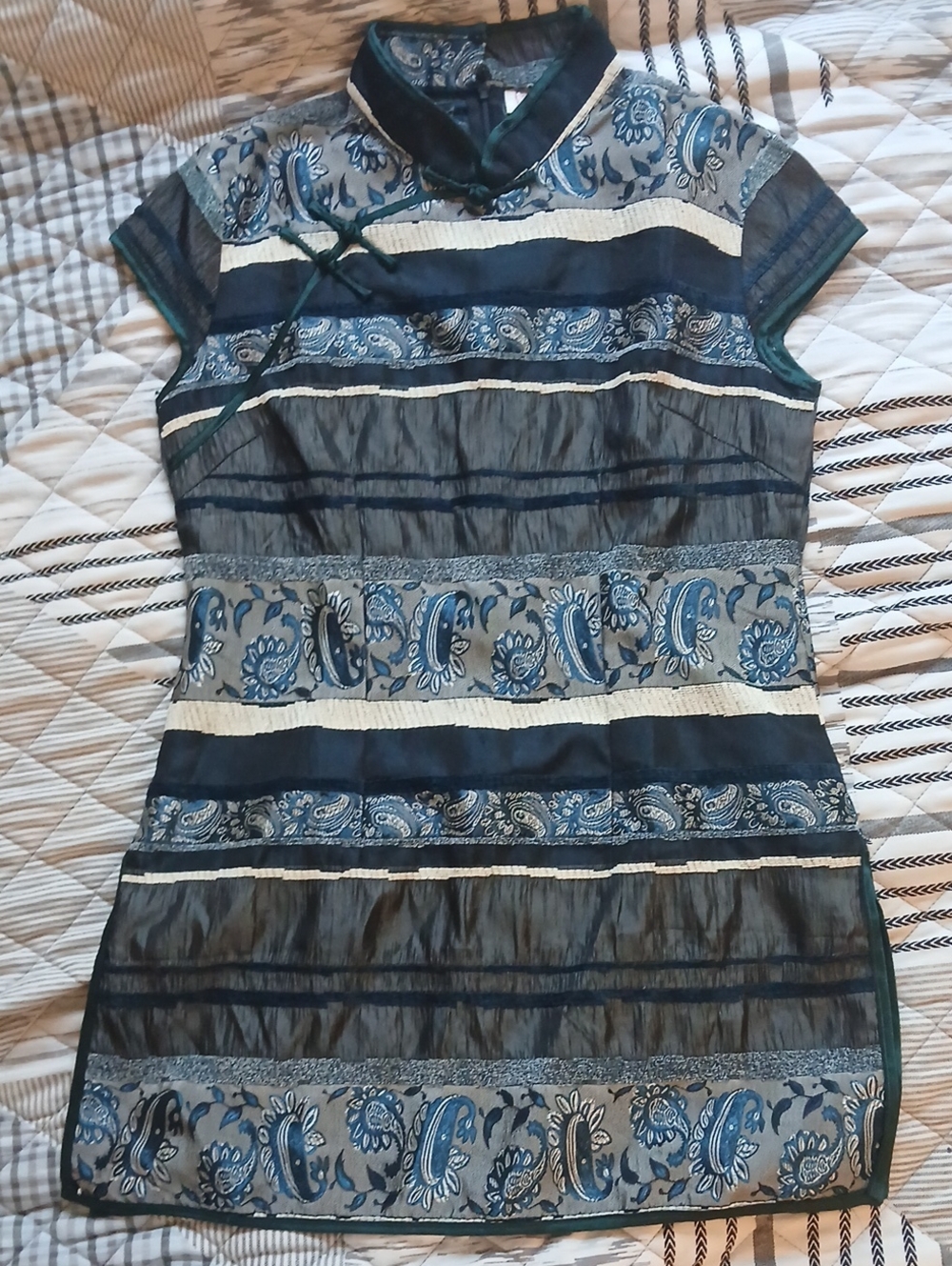 Blue Paisley Cap-Sleeve Cheongsam Dress